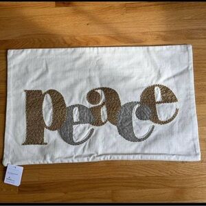 Winter Peace Pillow Cover